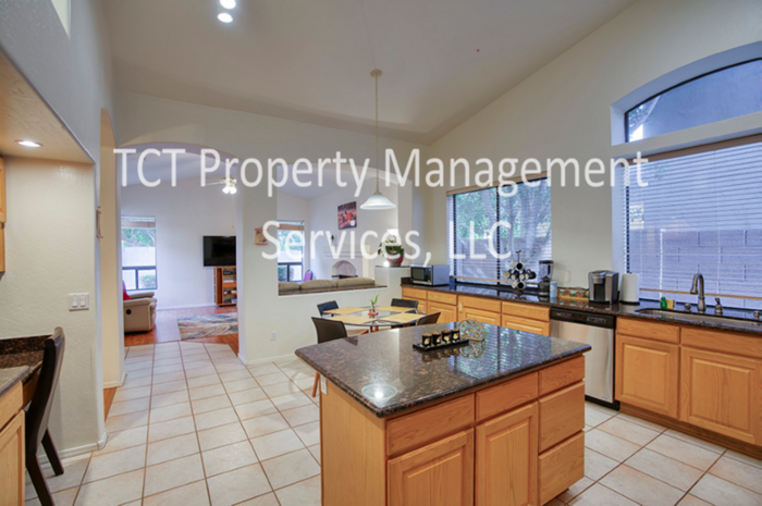 9729 E Celtic Dr - Photo 4 of 18