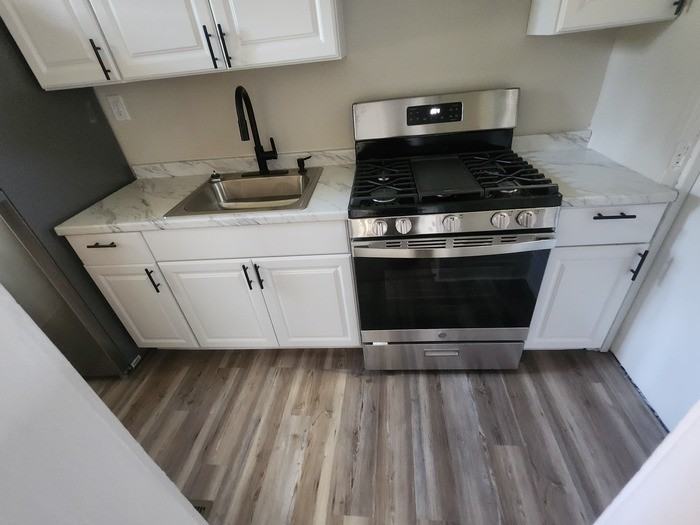 1008 Collier St - Photo 5 of 10