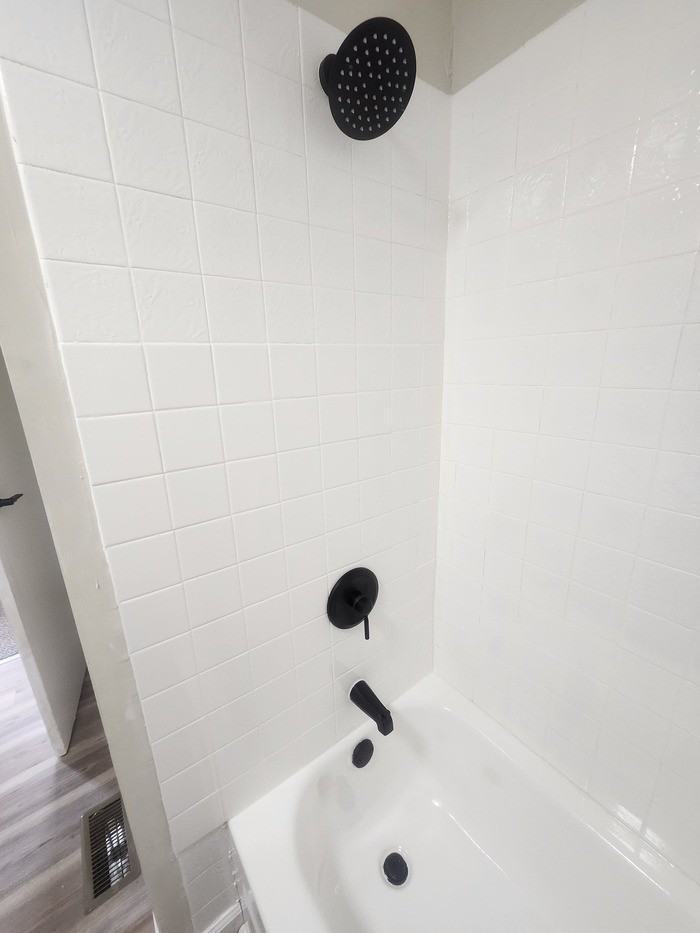 1008 Collier St - Photo 6 of 10