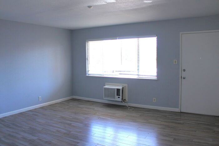 1575 Yulupa Ave #H - Photo 4 of 14