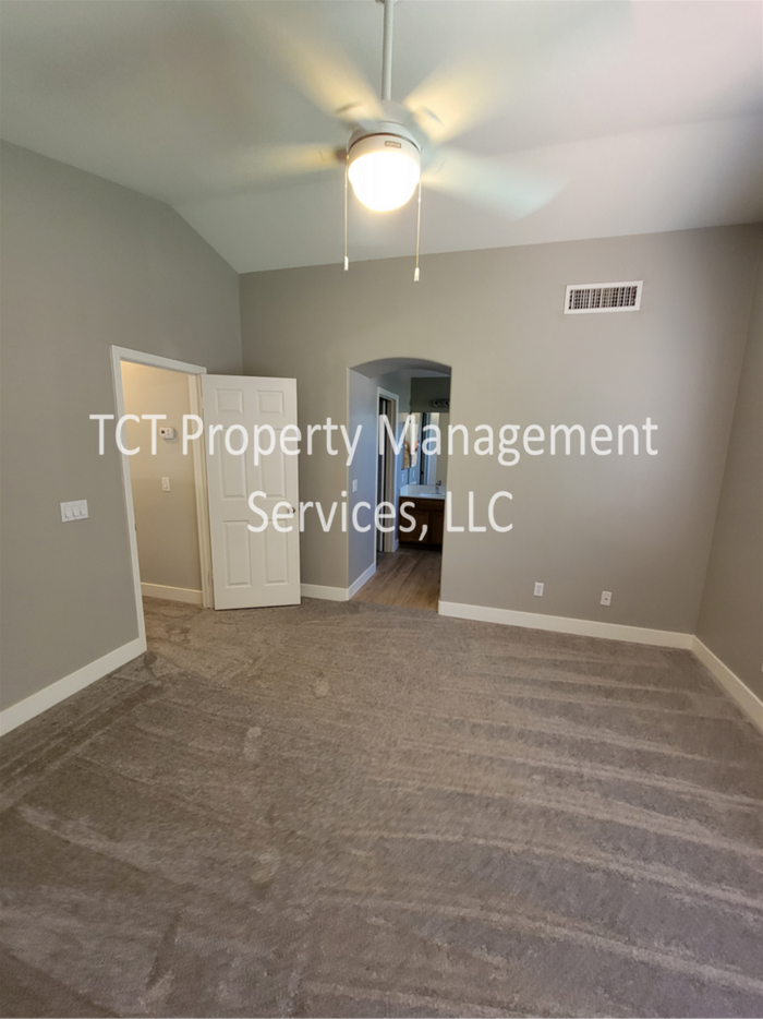 4610 E Meadow Dr - Photo 5 of 11