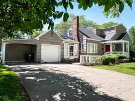 302 N Pershing Ave - Photo 1 of 1