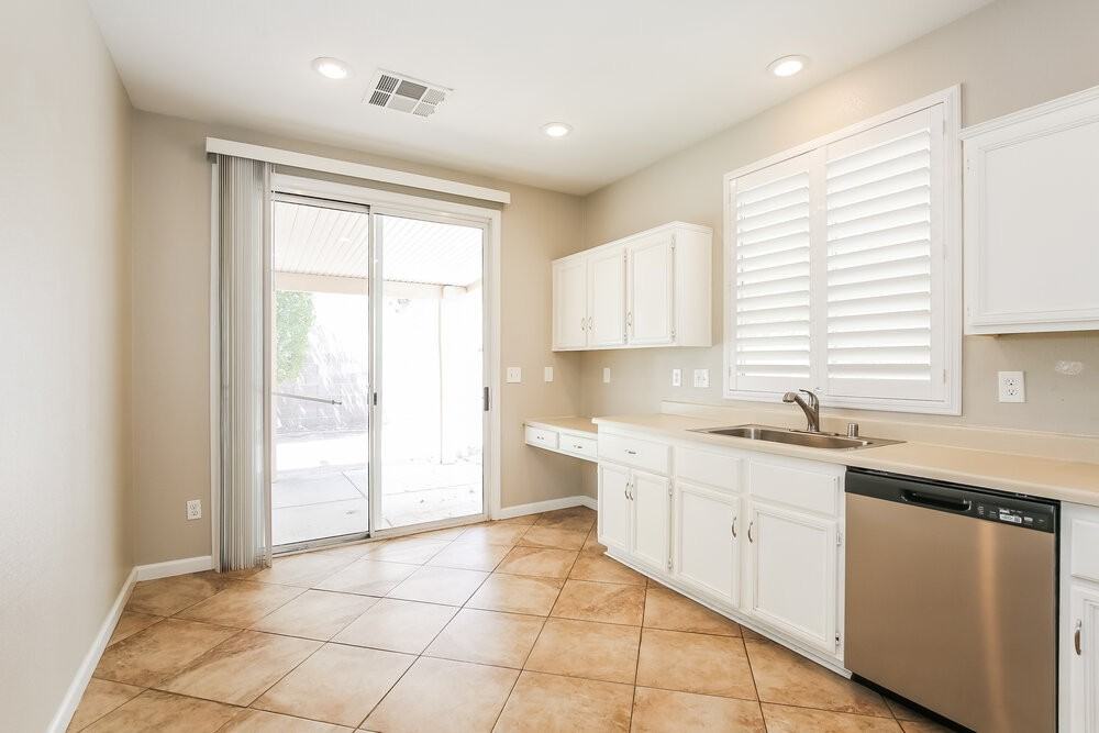 8508 Last Point Ave - Photo 7 of 16
