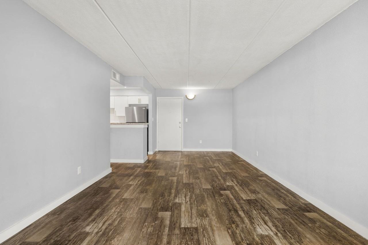 Loft at Third Apartments | Renovated 1 & 2 Bedroom Apartments - Photo 6 of 50