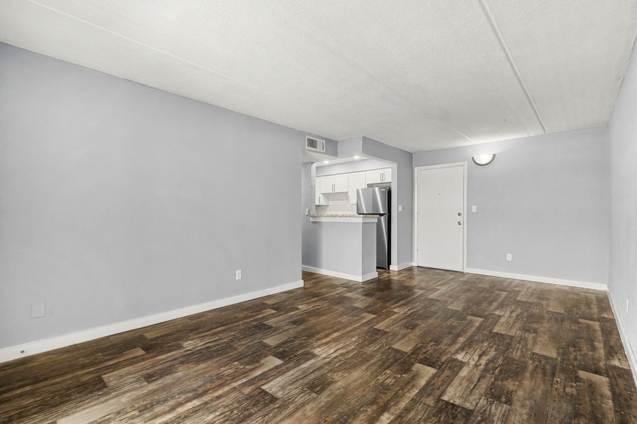 Loft at Third Apartments | Renovated 1 & 2 Bedroom Apartments - Photo 7 of 50