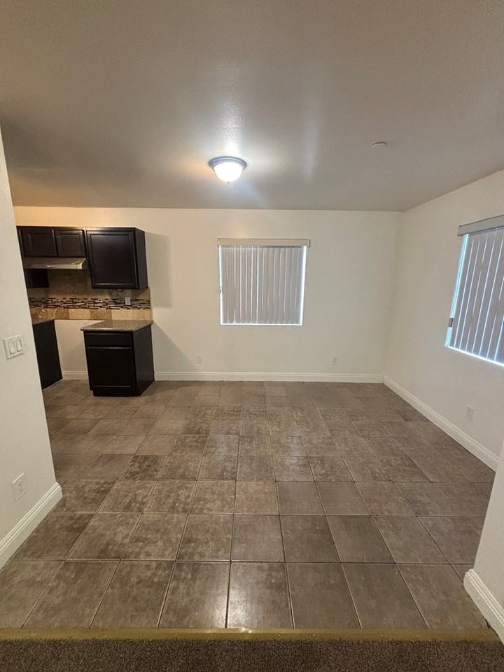 1000 East 84th Street - Photo 4 of 19