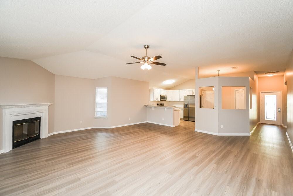 1368 High Plains Dr W - Photo 4 of 16