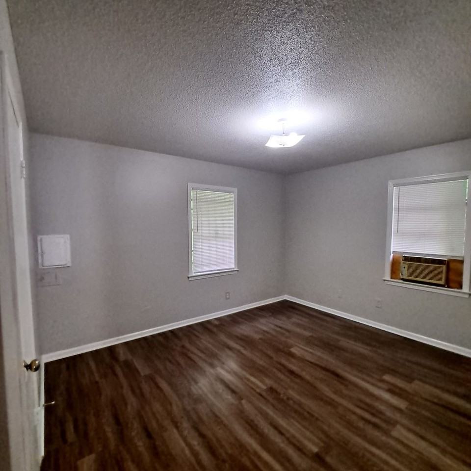 2972 Hale Ave - Photo 7 of 7