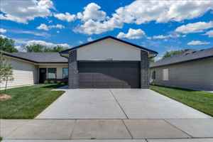 featured image of 11252 W 35th Cir S