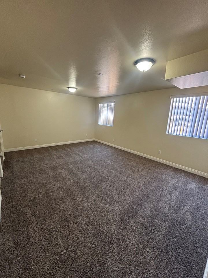 439 East 107th Street - Photo 5 of 18