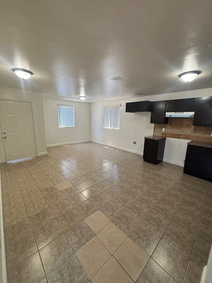 439 East 107th Street - Photo 4 of 18