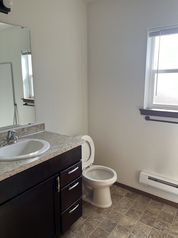 607 4th St #NA - Photo 5 of 19