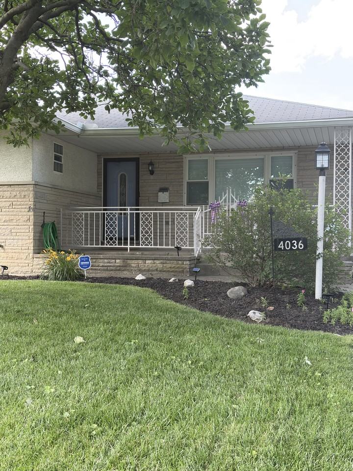 4036 Anthony Ct N #NA - Photo 4 of 16