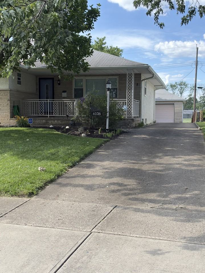 4036 Anthony Ct N #NA - Photo 6 of 16