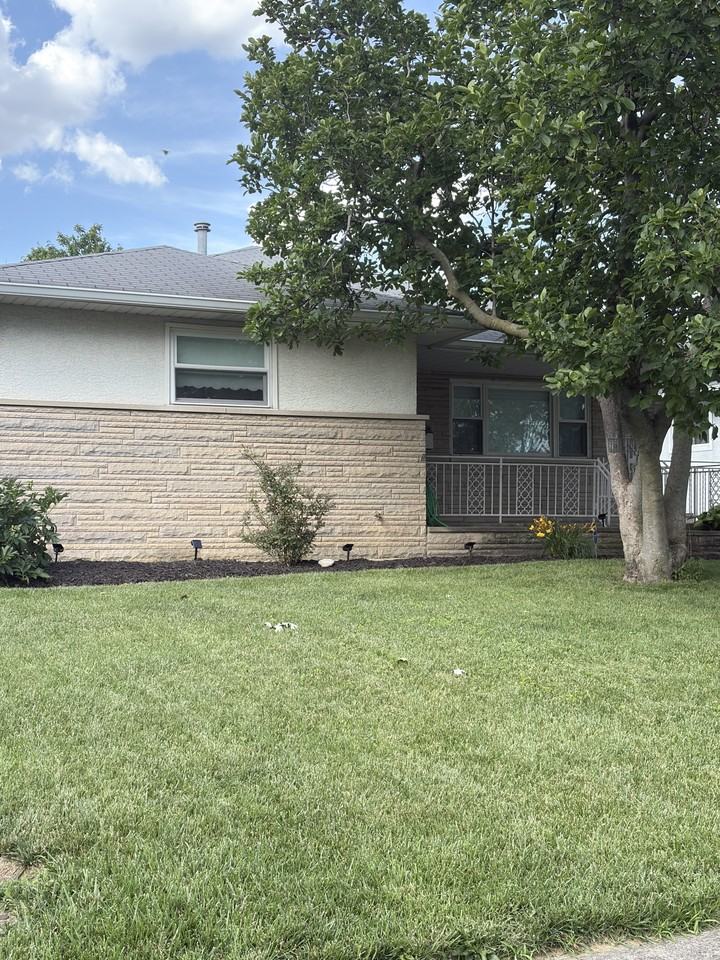4036 Anthony Ct N #NA - Photo 7 of 16