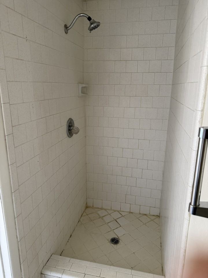 6642 Elwood Dr Nw #NA - Photo 4 of 11