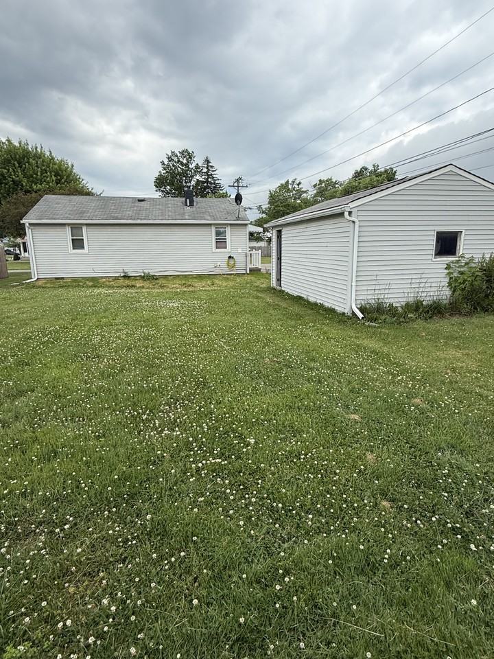 4422 Rodgers Rd #NA - Photo 2 of 7
