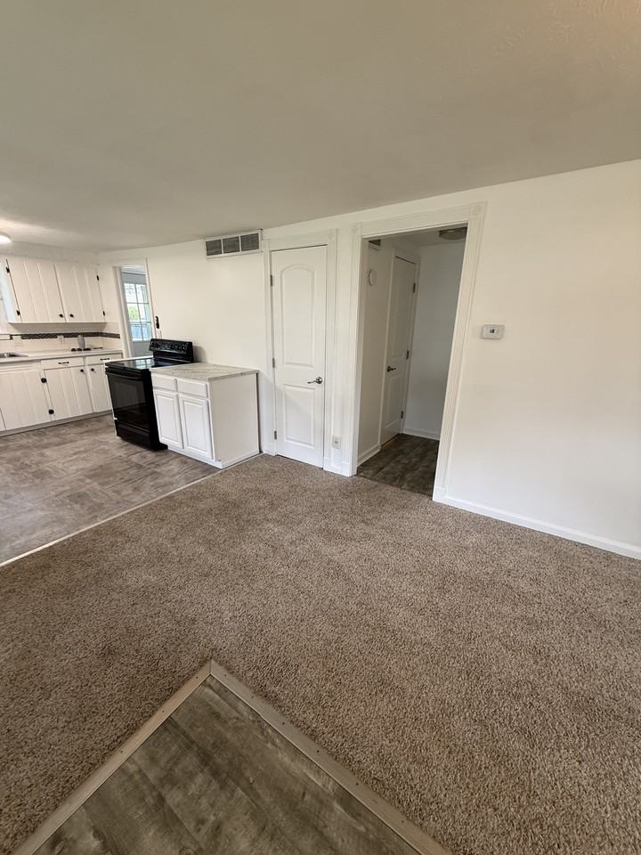 4422 Rodgers Rd #NA - Photo 4 of 7