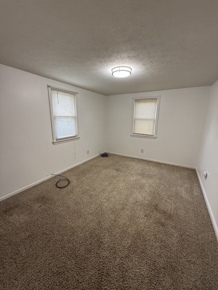 4422 Rodgers Rd #NA - Photo 6 of 7
