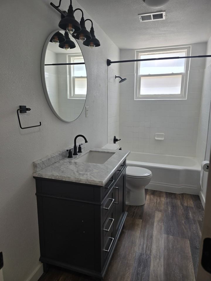 616 18th St #622 - Photo 6 of 7