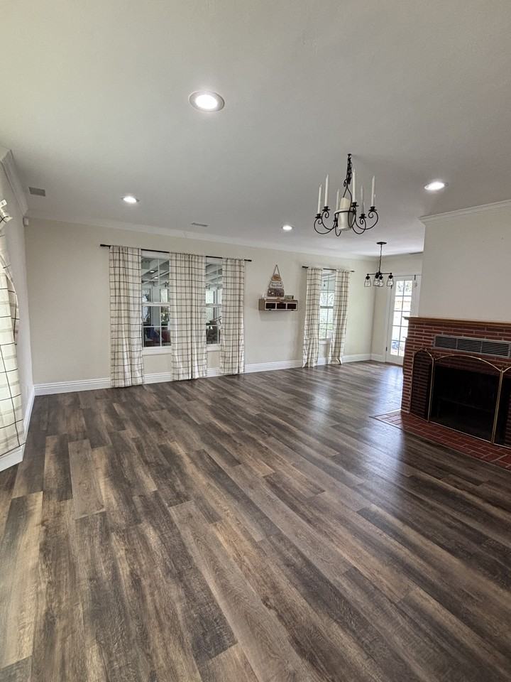 3297 N Pershing Ave #NA - Photo 4 of 15