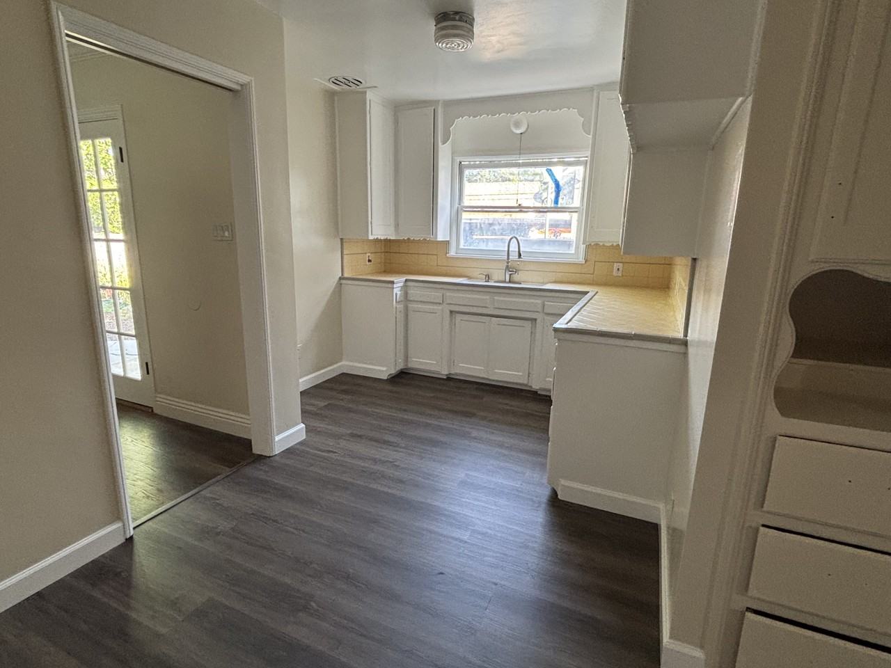3297 N Pershing Ave #NA - Photo 6 of 15
