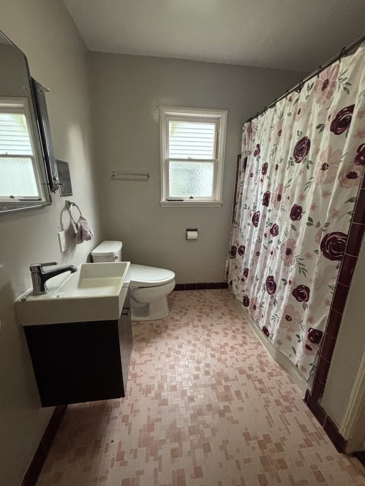 3297 N Pershing Ave #NA - Photo 7 of 15