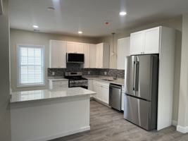featured image of 10 Monticello St #1