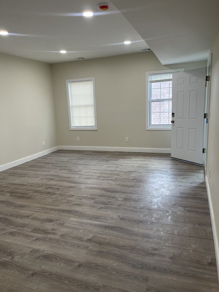 10 Monticello St #1 - Photo 2 of 5