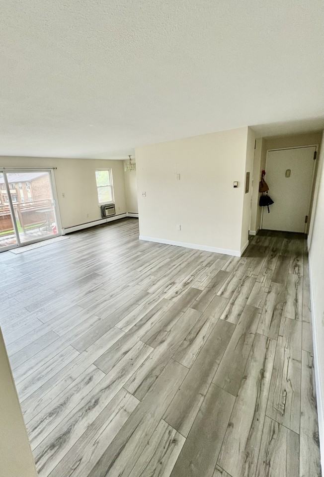 45 Jefferson Pl #15 - Photo 4 of 11