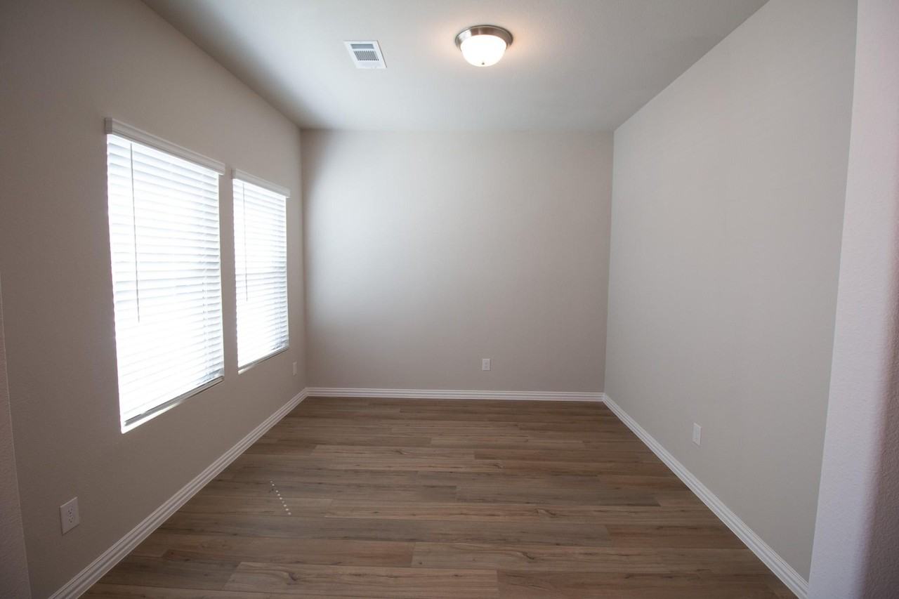 1103 Sweetleaf St #NA - Photo 3 of 26