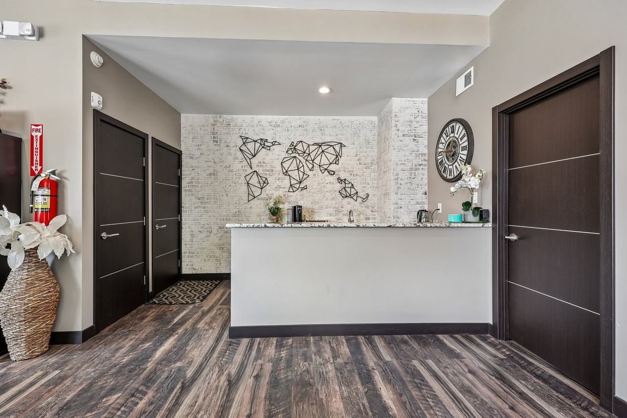 63 Union Blvd #1
