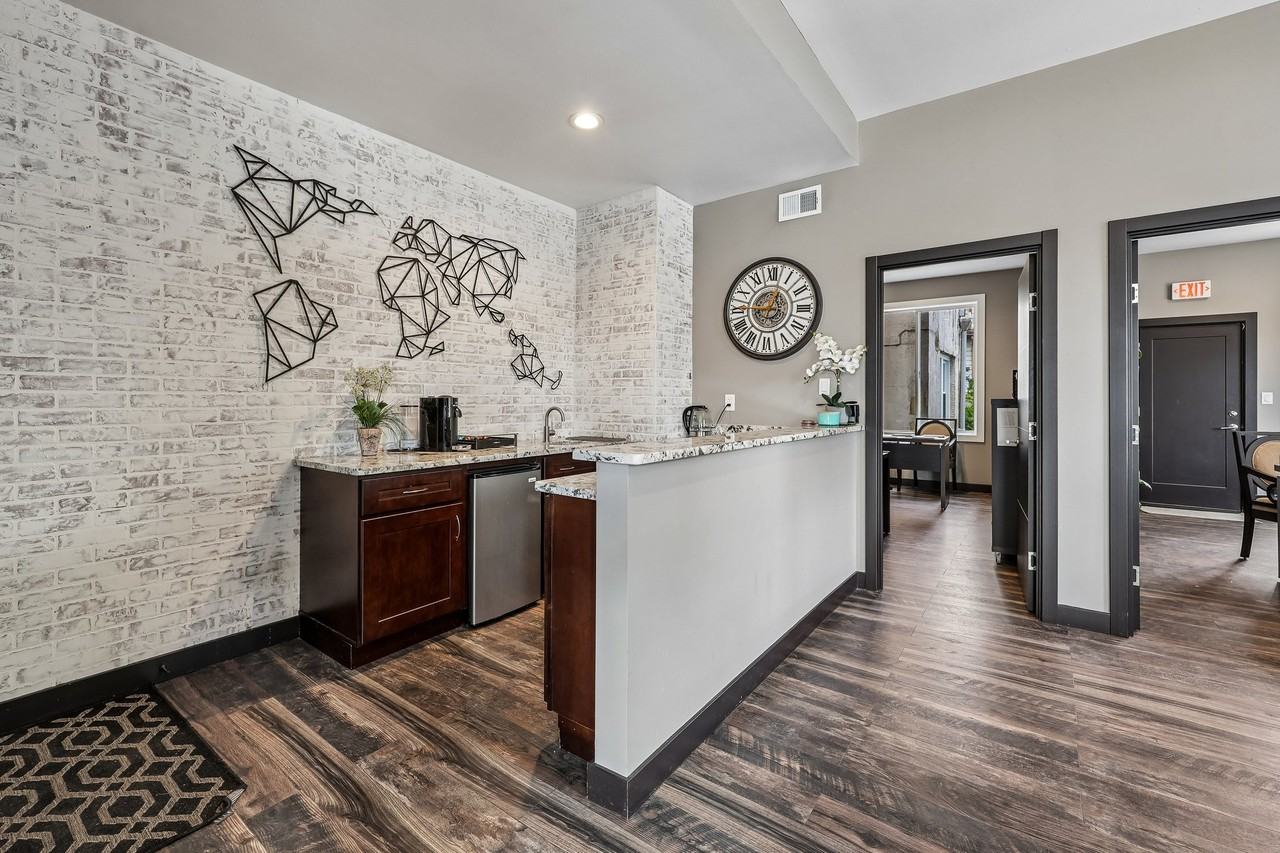 63 Union Blvd #1 - Photo 5 of 17