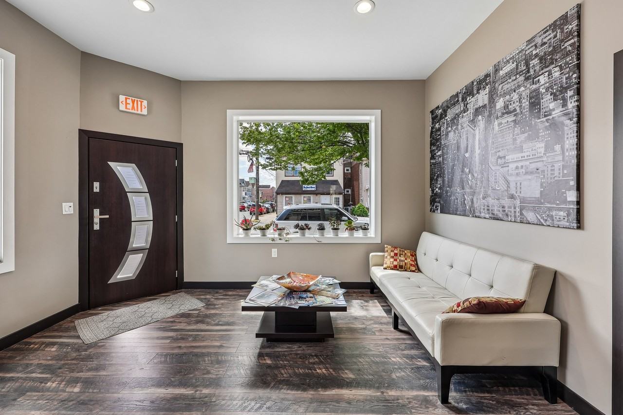 63 Union Blvd #1 - Photo 7 of 17