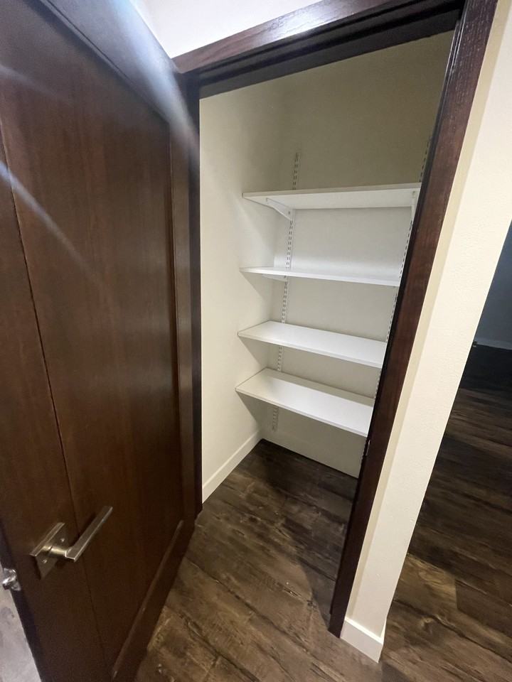 1229 E Wilson Ave #204 - Photo 6 of 9