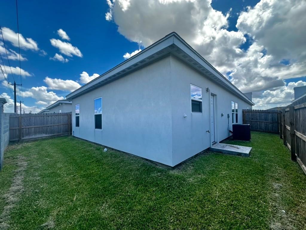 2314 N 37th Ln #3 - Photo 4 of 11
