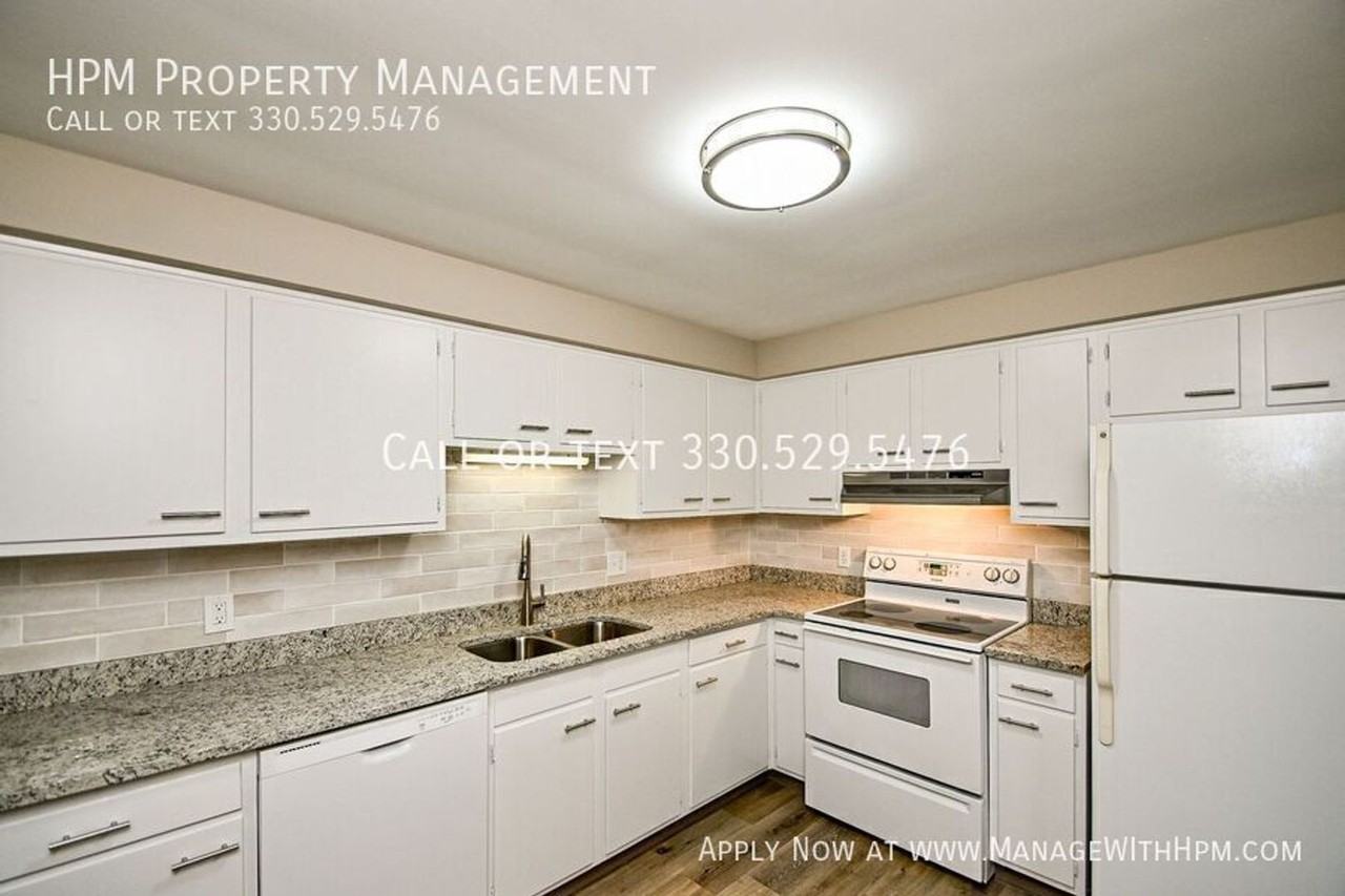 7145 Starcliff Ave Nw #2 - Photo 6 of 18