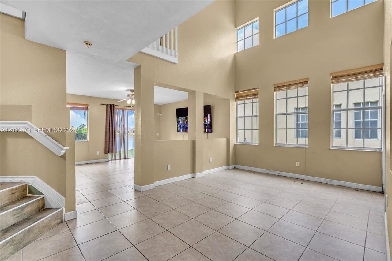5149 Sw 137th Ave #NA - Photo 2 of 13