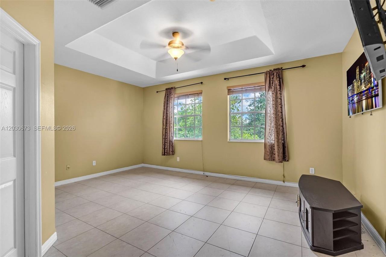 5149 Sw 137th Ave #NA - Photo 5 of 13