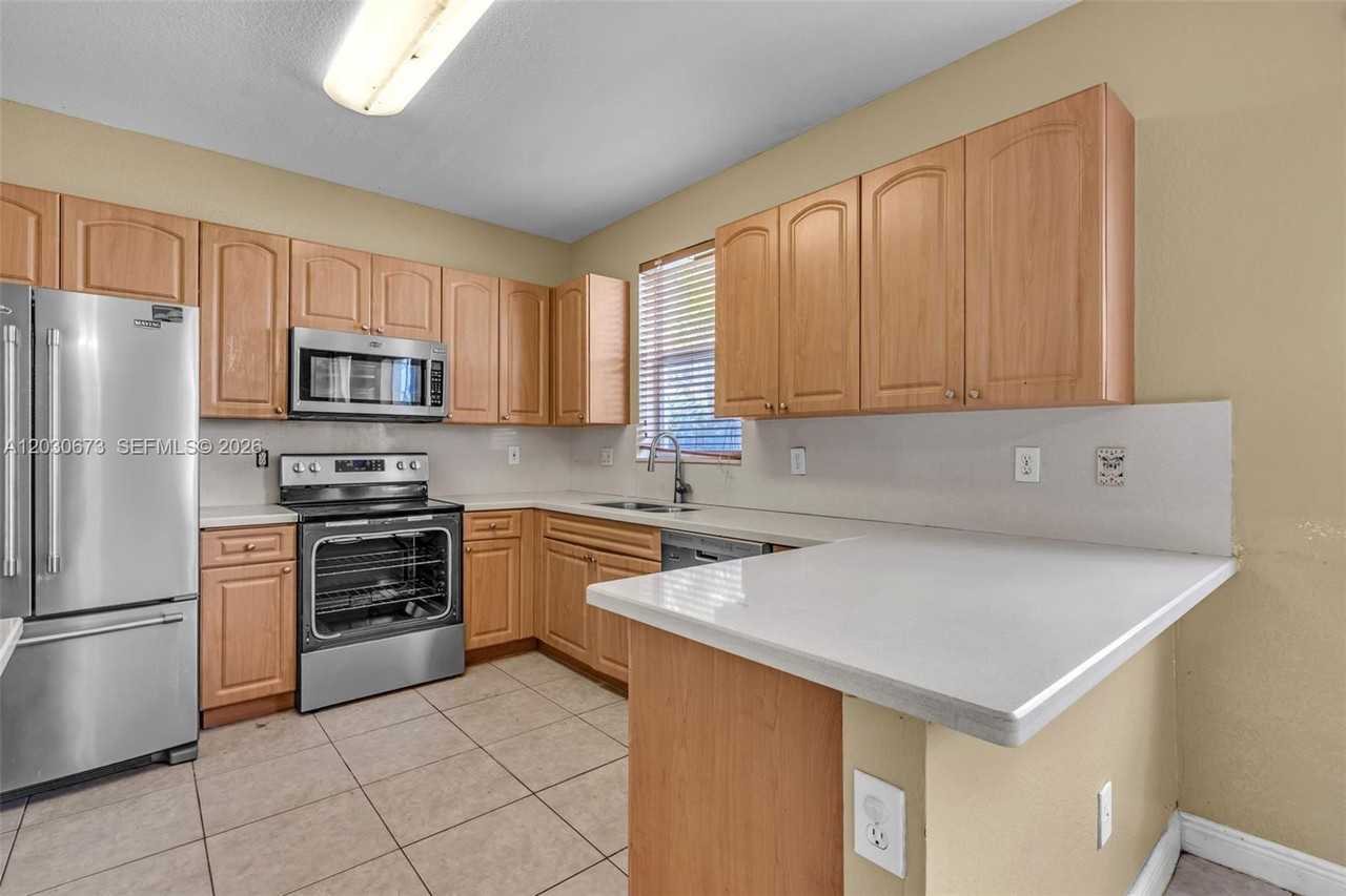 5149 Sw 137th Ave #NA - Photo 6 of 13