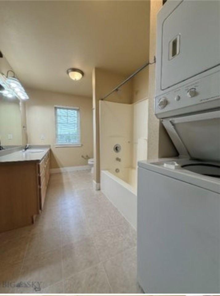 W Dickerson St #2 - Photo 3 of 11