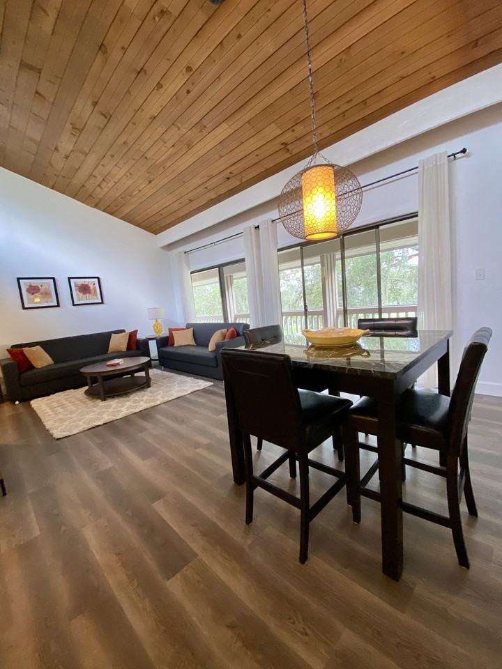507 Maple Leaf Ct #507 - Photo 2 of 9