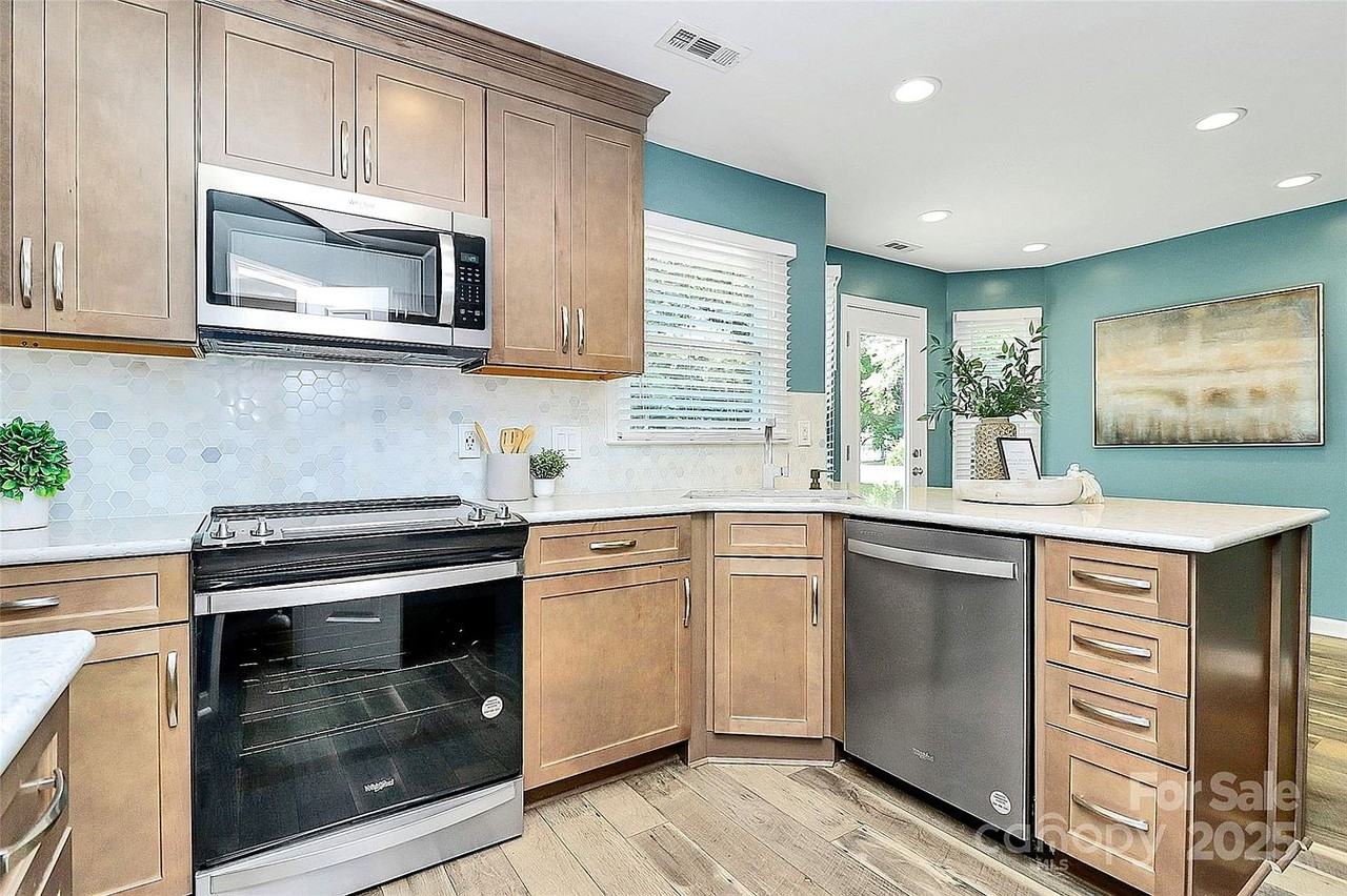 1011 Bydeford Ct #NA - Photo 5 of 21