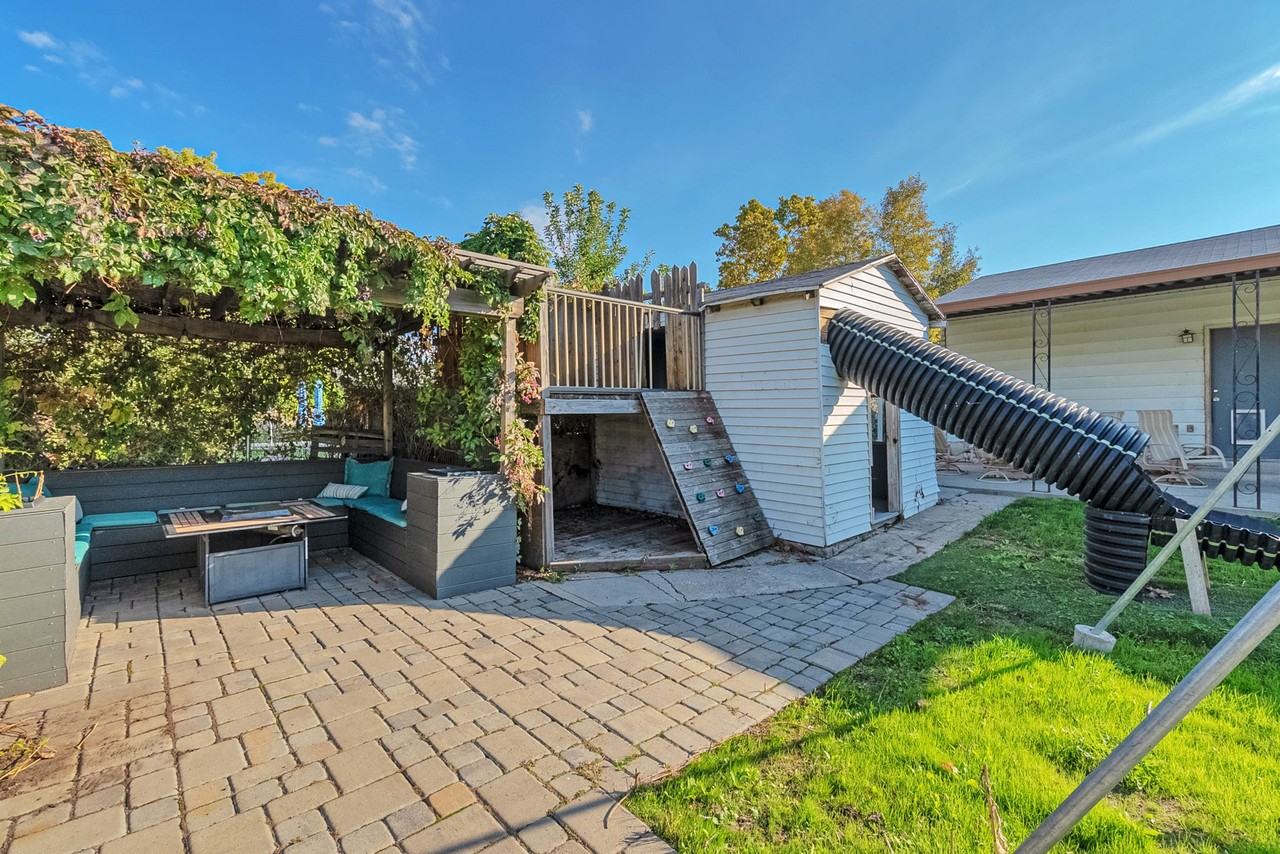 3246 W Royalwood Dr #NA - Photo 5 of 25