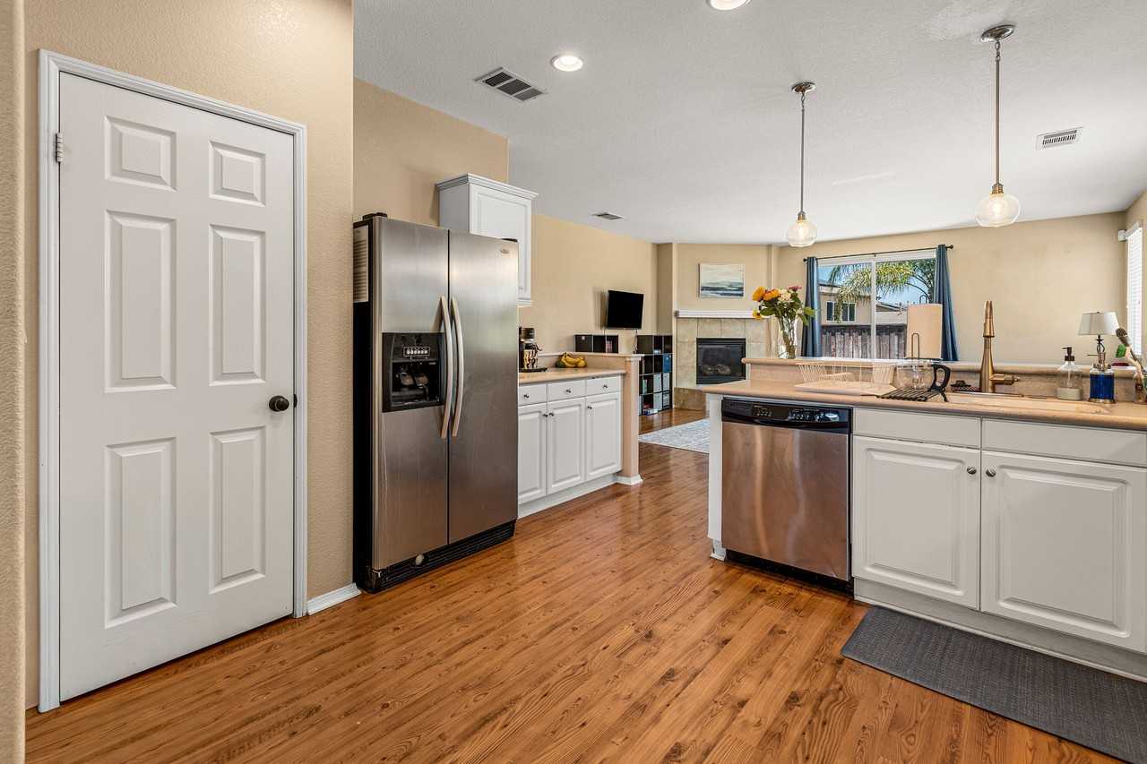 31844 Empresa Cir #NA - Photo 3 of 26
