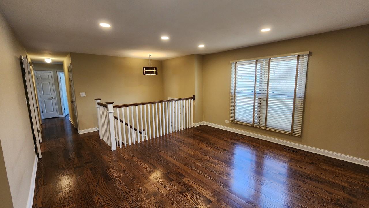 112 S Deerpath Dr #NA - Photo 4 of 16