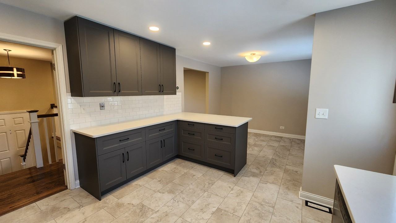 112 S Deerpath Dr #NA - Photo 6 of 16