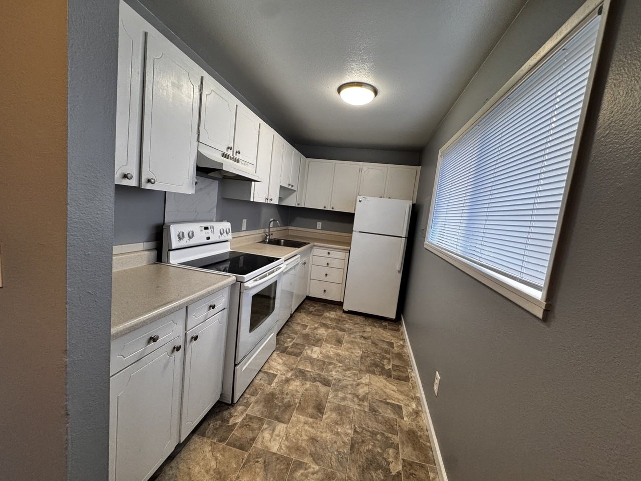 3492 Sw 125th Ave #3492 - Photo 7 of 12