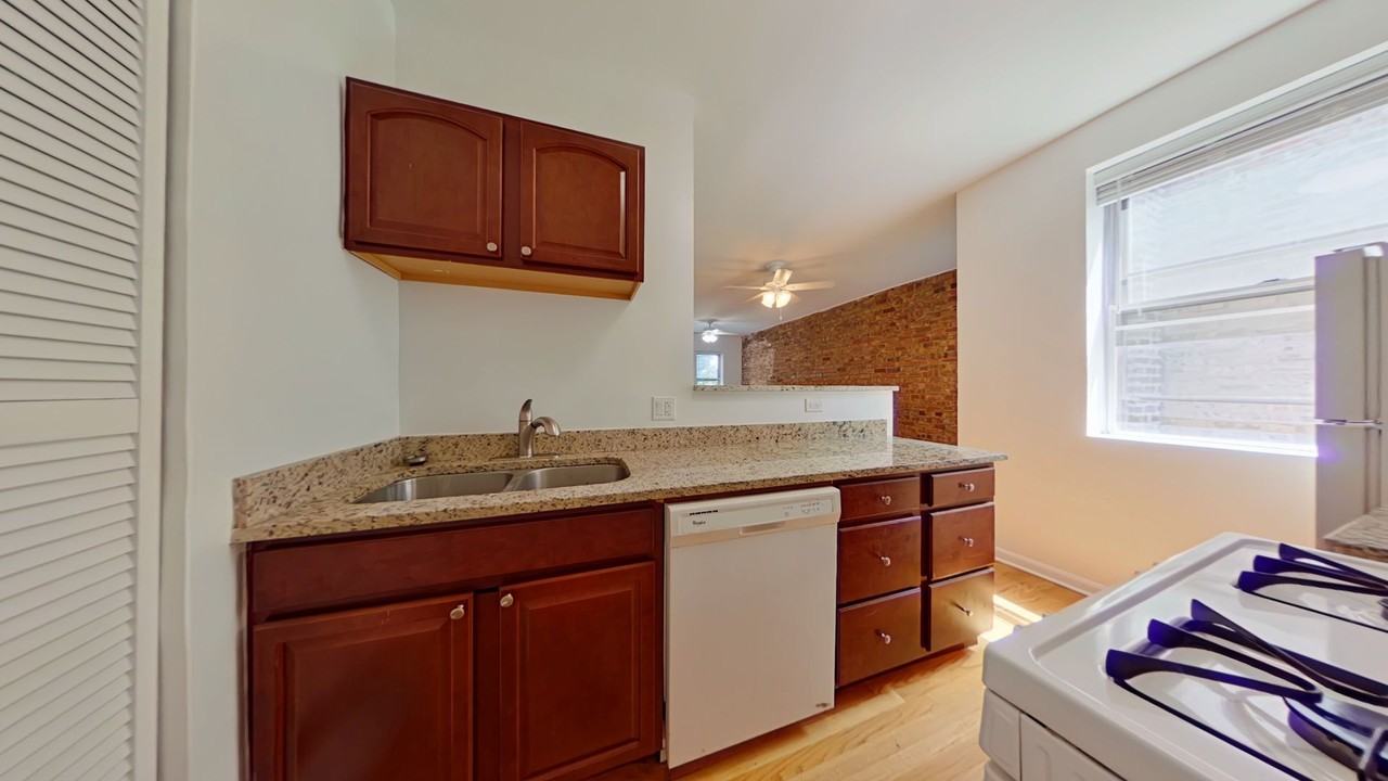 1307-17 W. Addison - Photo 7 of 10