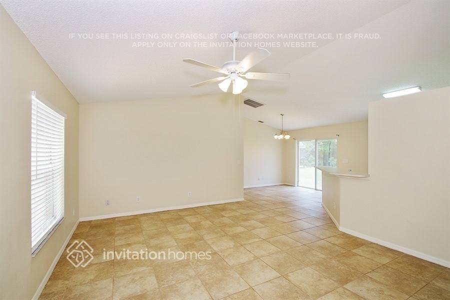 3009 Tropical Cir Se - Photo 2 of 15